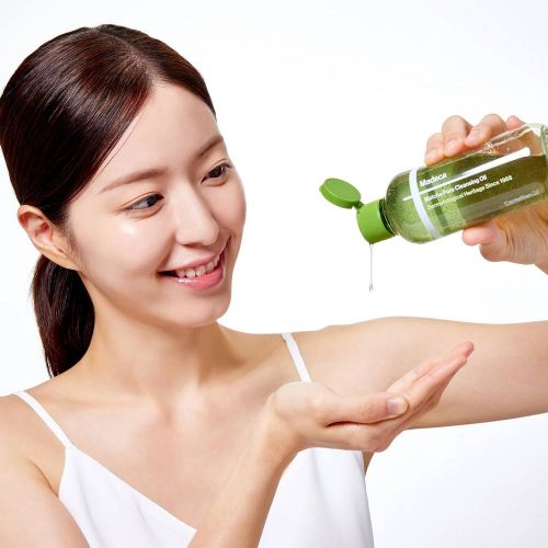 Гідрофільна олія з екстрактом матча Centellian24 Madeca Matcha Pore Cleansing Oil 200 ml 