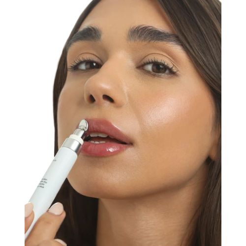 Блиск для губ з ароматом вершково-кокосового крему LIP GLOSS LACE 12ml